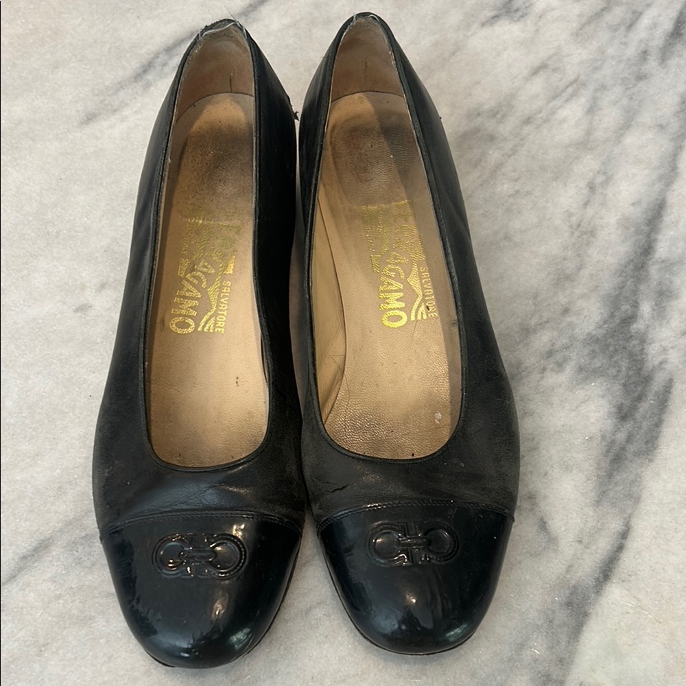 Salvatore Ferragamo Black Leather Flats Timeless Elegance